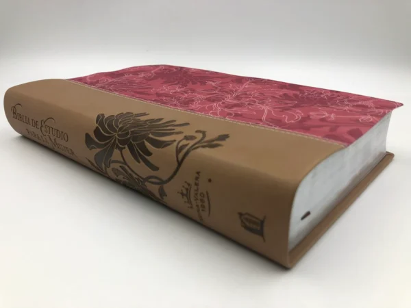 Biblia De Estudio Para La Mujer RVR1960 - Image 2
