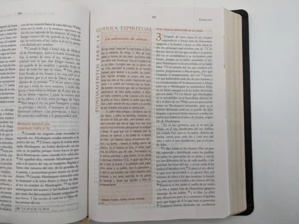 Biblia para la Guerra Espiritual RVR1960 Tapa Dura - Image 5