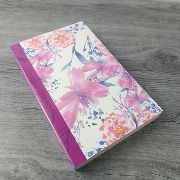 Biblia Reina Valera 1960 Económica Flores Rosadas - Image 3
