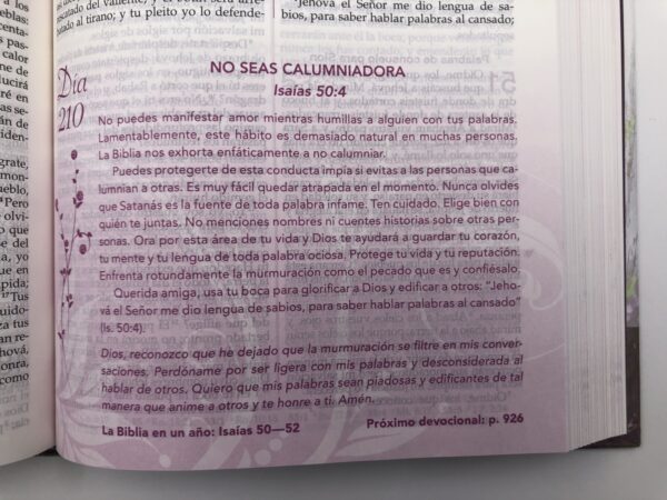 Biblia de la mujer conforme al corazón de Dios Tapa dura - Image 5