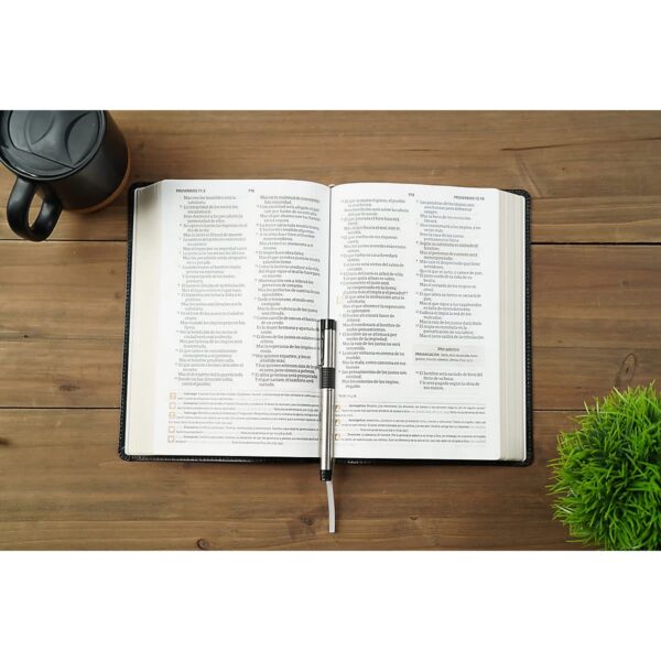 La Biblia del Pescador – Edición Liderazgo, RVR 1960 Piel - Image 11