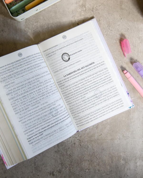 Biblia de Promesas NTV Letra Grande 12pts para niñas Tapa dura - Image 17