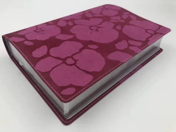 Biblia de estudio Thompson – Mujer RVR1960 - Image 2